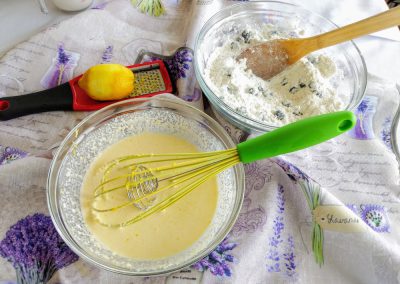 Homemade Blueberry Mini Muffins - Mix your Ingredients 2