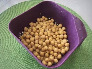 Homemade Cilantro Hummus - Wash your Chickpeas