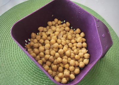 Homemade Cilantro Hummus - Wash your Chickpeas