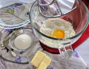 Homemade Gluten Free Shortbread Pie Crust - Mix your Ingredients